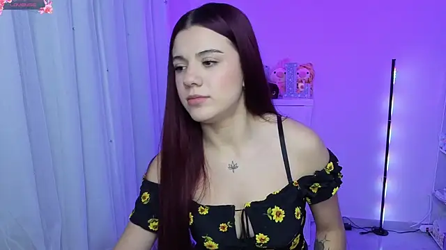 Layla castilloo online show from 06/25/26, 02:22