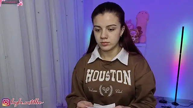 Layla castilloo online show from 06/29/26, 11:27