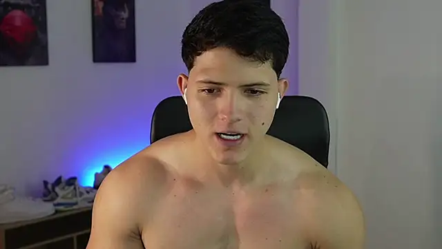 Snapshot of Hazzan_Velez chatting on 09/28/25, 12:38 Hazzan Velez online show from 09/28/25, 12:38