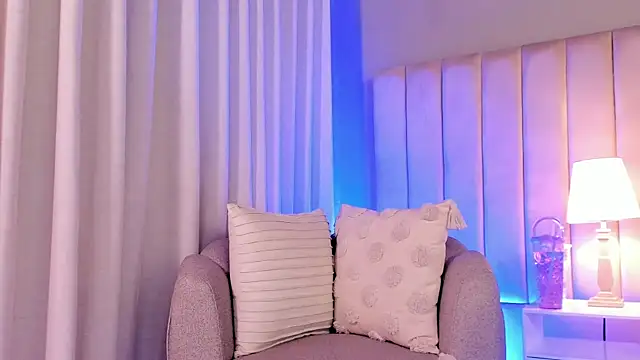 Paulina Monroy online show from 11/25/25, 12:54