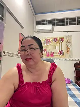 Snapshot of NDith chatting on 03/03/26, 11:49 NDith online show from 03/03/26, 11:49