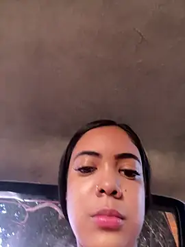 NAUGHTY LITTLE 18 online show from 07/10/26, 04:09