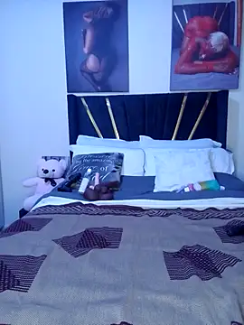 Snapshot of Cherriikenzie chatting on 10/13/25, 08:09 Cherriikenzie online show from 10/13/25, 08:09