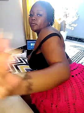 Snapshot of Cherriikenzie chatting on 11/08/25, 11:32 Cherriikenzie online show from 11/08/25, 11:32