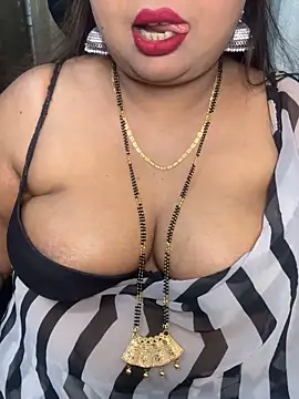 Oh-Monika online show from 10/13/25, 04:40