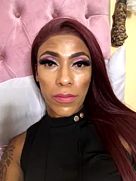 Snapshot of Kylie_Hairy_Bbc chatting on 12/05/25, 03:15 Kylie Hairy Bbc online show from 12/05/25, 03:15