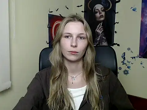StrangerGi online show from 06/15/26, 11:56