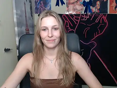 StrangerGi online show from 07/07/26, 11:58