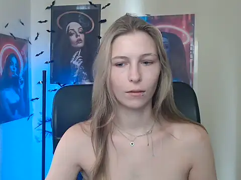 StrangerGi online show from 07/20/26, 06:17