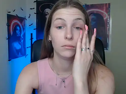 StrangerGi online show from 07/22/26, 06:16