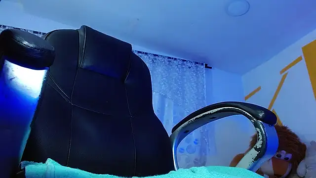 Snapshot of Matthew_Boy_ chatting on 12/19/24, 10:24 Matthew Boy  online show from 12/19/24, 10:24