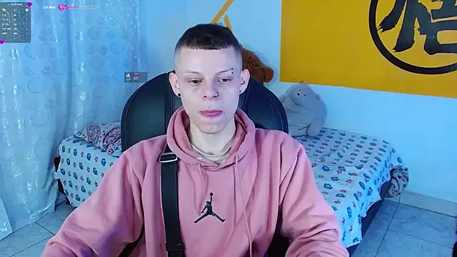 Snapshot of Matthew_Boy_ chatting on 12/28/24, 08:05 Matthew Boy  online show from 12/28/24, 08:05