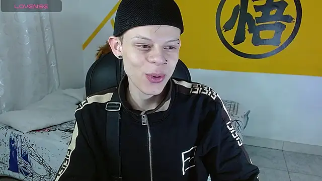 Snapshot of Matthew_Boy_ chatting on 01/22/25, 06:31 Matthew Boy  online show from 01/22/25, 06:31