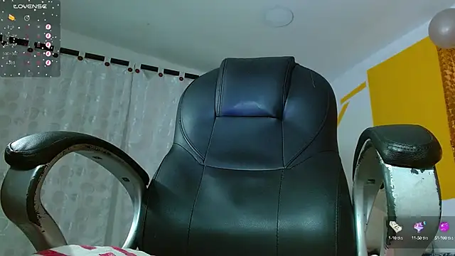 Snapshot of Matthew_Boy_ chatting on 01/28/25, 04:39 Matthew Boy  online show from 01/28/25, 04:39