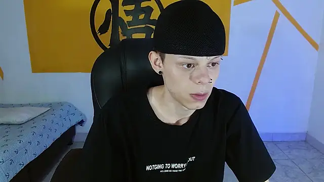 Snapshot of Matthew_Boy_ chatting on 02/07/25, 11:34 Matthew Boy  online show from 02/07/25, 11:34