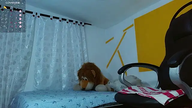 Snapshot of Matthew_Boy_ chatting on 02/13/25, 11:17 Matthew Boy  online show from 02/13/25, 11:17