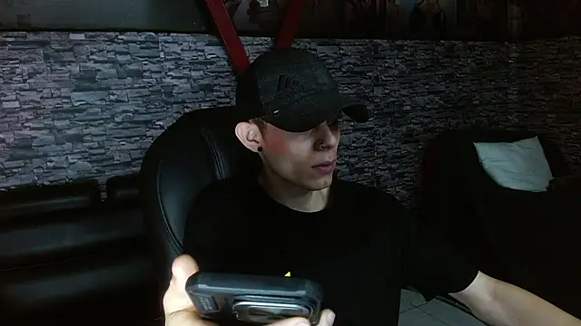 Snapshot of Matthew_Boy_ chatting on 03/06/25, 07:54 Matthew Boy  online show from 03/06/25, 07:54