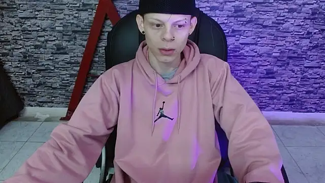 Snapshot of Matthew_Boy_ chatting on 03/09/25, 12:31 Matthew Boy  online show from 03/09/25, 12:31