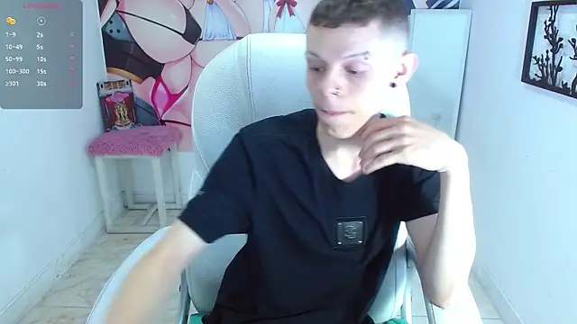 Snapshot of Matthew_Boy_ chatting on 03/15/25, 08:32 Matthew Boy  online show from 03/15/25, 08:32