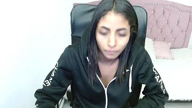 shaneelle online show from 01/07/25, 09:18