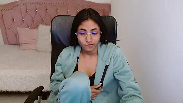 shaneelle online show from 01/24/25, 06:14