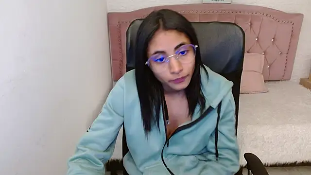 shaneelle online show from 02/01/25, 06:21