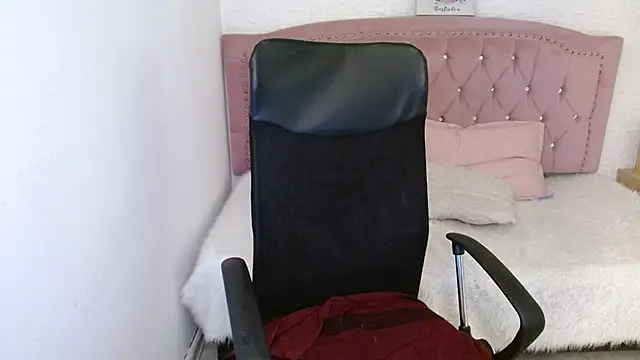 shaneelle online show from 02/01/25, 09:21