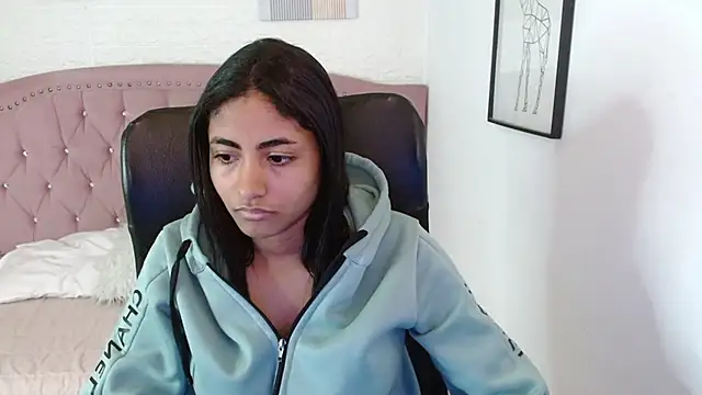 shaneelle online show from 11/10/25, 03:05