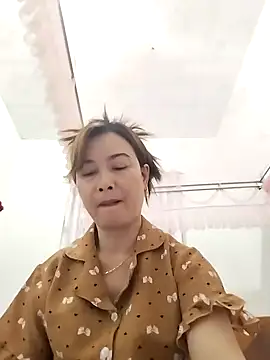 Sexy-ladyboobs20 online show from 12/31/24, 11:42