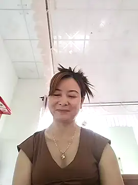 Sexy-ladyboobs20 online show from 01/07/25, 08:24