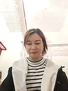 Sexy-ladyboobs20 online show from 01/07/25, 11:37