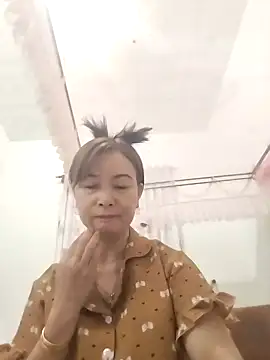 Sexy-ladyboobs20 online show from 01/18/25, 12:15