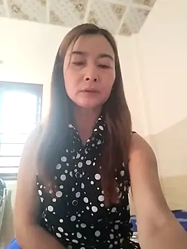 Sexy-ladyboobs20 online show from 03/06/25, 01:27