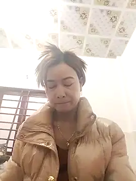 Sexy-ladyboobs20 online show from 03/19/25, 12:15