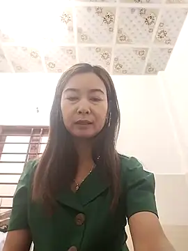 Sexy-ladyboobs20 online show from 03/21/25, 12:51