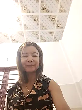 Snapshot of Sexy-ladyboobs20 chatting on 09/28/25, 01:22 Sexy-ladyboobs20 online show from 09/28/25, 01:22