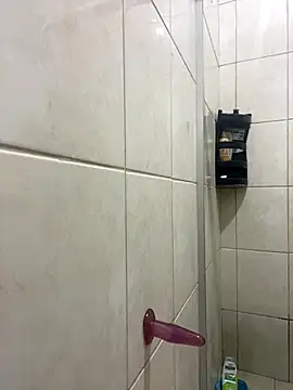 Snapshot of Maurob18 chatting on 10/03/25, 12:51 Maurob18 online show from 10/03/25, 12:51