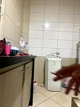 Snapshot of Maurob18 chatting on 10/04/25, 01:58 Maurob18 online show from 10/04/25, 01:58