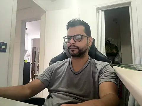 HornyBeachBoyBR online show from 06/15/26, 01:02