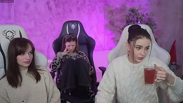 Snapshot of Brendi054 chatting on 01/18/25, 11:43 Brendi054 online show from 01/18/25, 11:43