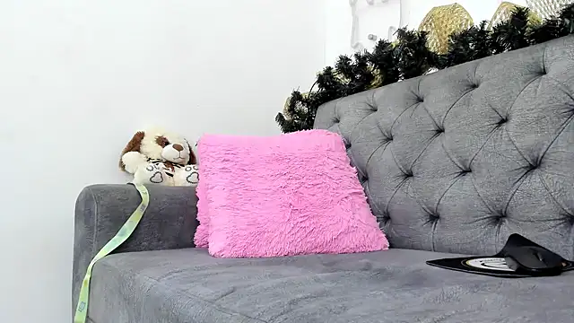 amber martinez online show from 12/31/24, 02:25
