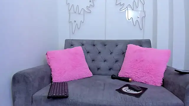 amber martinez online show from 02/23/25, 10:42