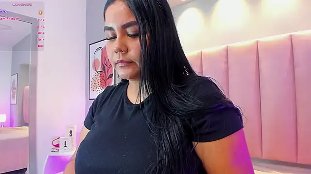 Snapshot of KeilyRoss chatting on 09/22/25, 09:06 KeilyRoss online show from 09/22/25, 09:06