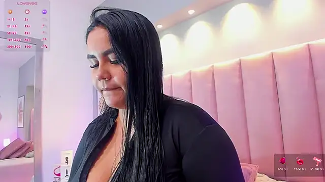 Snapshot of KeilyRoss chatting on 09/24/25, 09:29 KeilyRoss online show from 09/24/25, 09:29