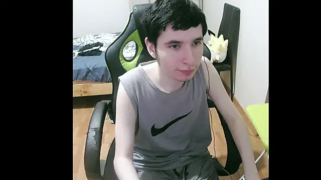 Snapshot of Twink_martinboy chatting on 01/13/25, 01:34 Twink martinboy online show from 01/13/25, 01:34