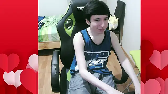 Snapshot of Twink_martinboy chatting on 03/05/25, 02:03 Twink martinboy online show from 03/05/25, 02:03