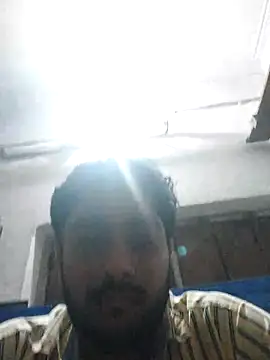 Snapshot of lm12334 chatting on 09/29/25, 12:43 lm12334 online show from 09/29/25, 12:43