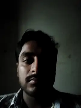 Snapshot of lm12334 chatting on 10/05/25, 08:34 lm12334 online show from 10/05/25, 08:34