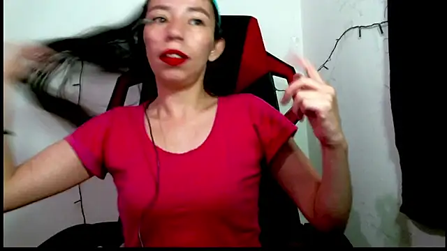 Snapshot of catalina_colombia chatting on 03/21/25, 02:40 catalina colombia online show from 03/21/25, 02:40