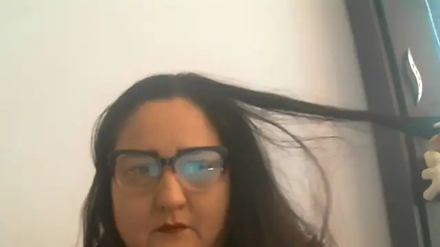 nanita1545 online show from 12/16/25, 08:47